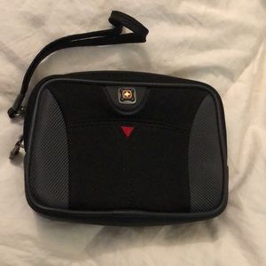 SwissGear Army Water Resistant Pouch Bag